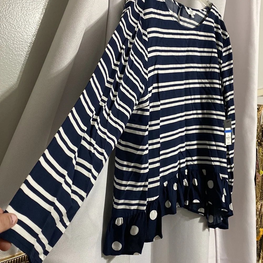 NWT Crown & Ivy Navy and White Top Size XL - Picture 4 of 7